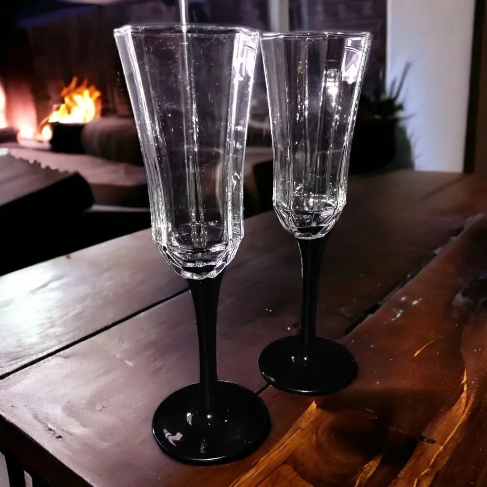 2 Luminarc Arcoroc Octime Domino Champagne Flutes Glasses France Set Black Stem.
